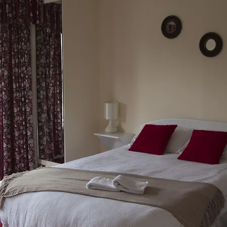 Bed & Breakfast Hazelton House