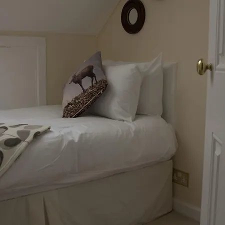Hazelton House Bed & Breakfast