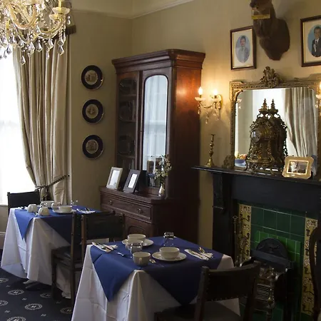 Alojamento de Acomodação e Pequeno-almoço Hazelton House 3*